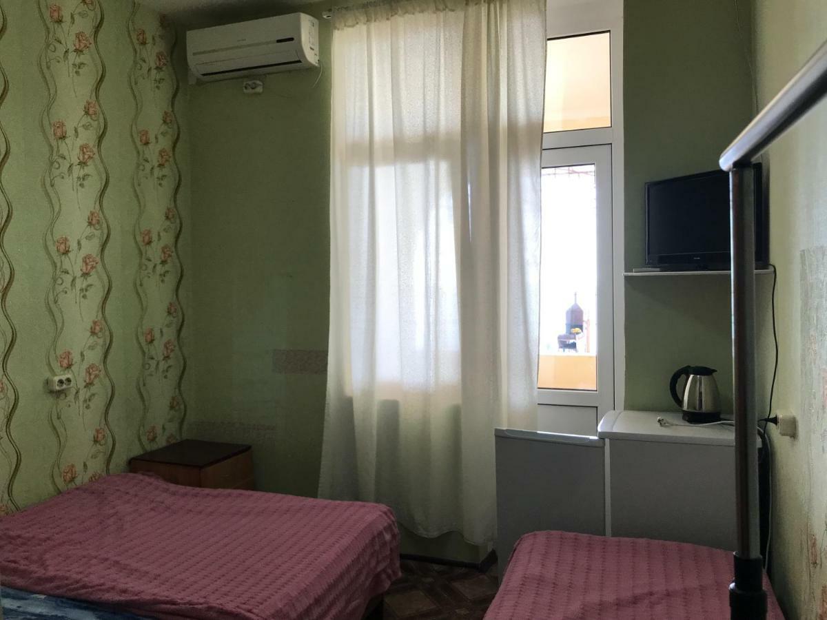 Davel Hotel Гагра Екстериор снимка